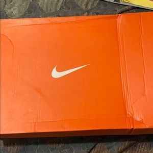 Empty Nike box
